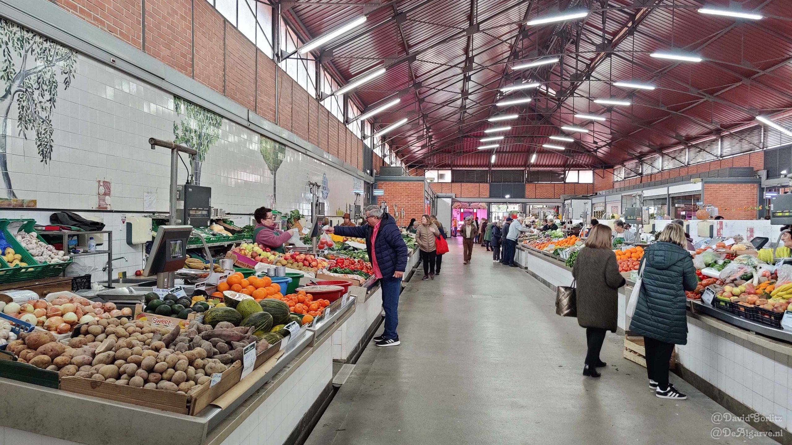 olhao market hall 2