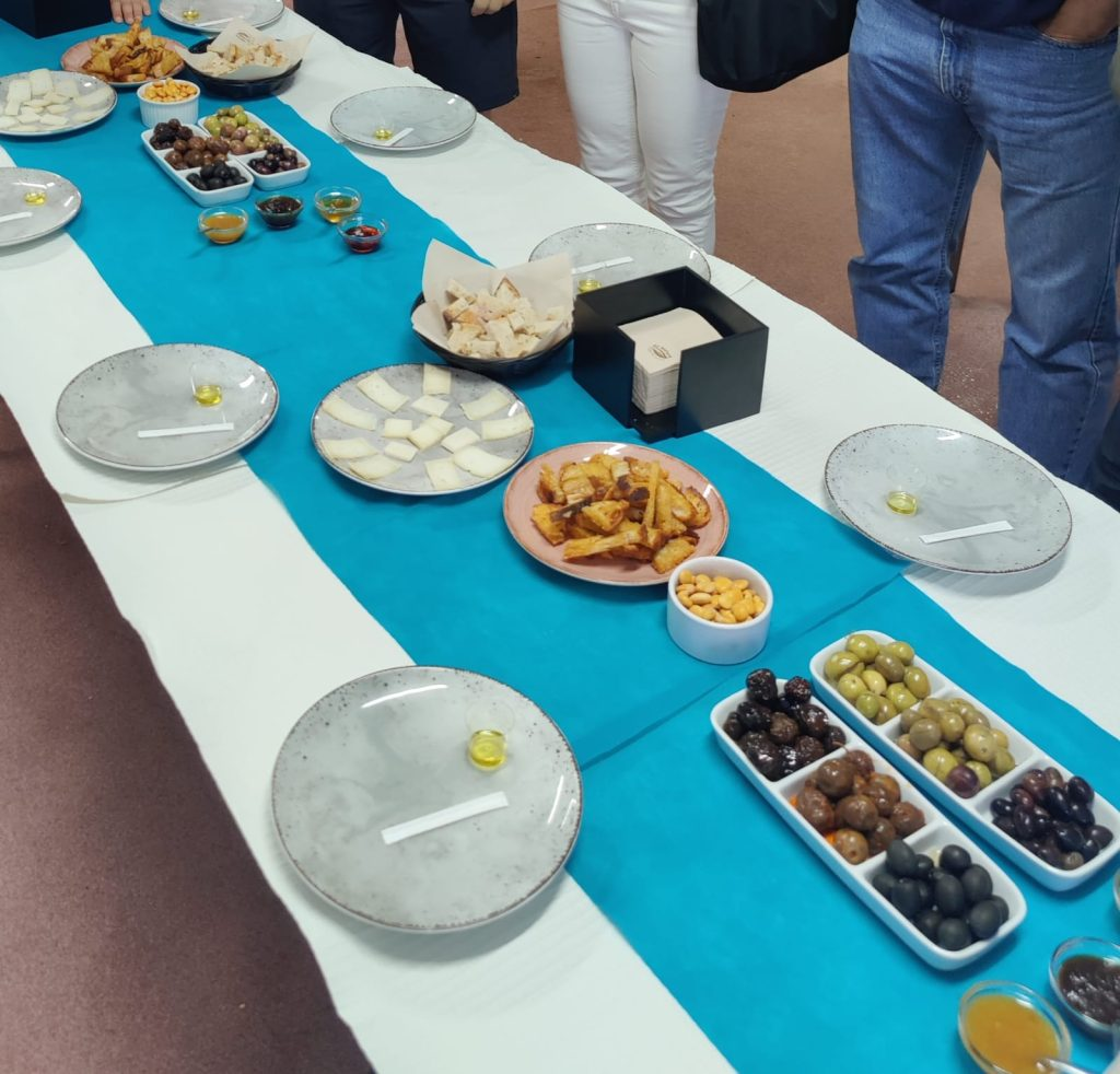 Hélder Madeira olive factory tour in Tavira with olive tasting